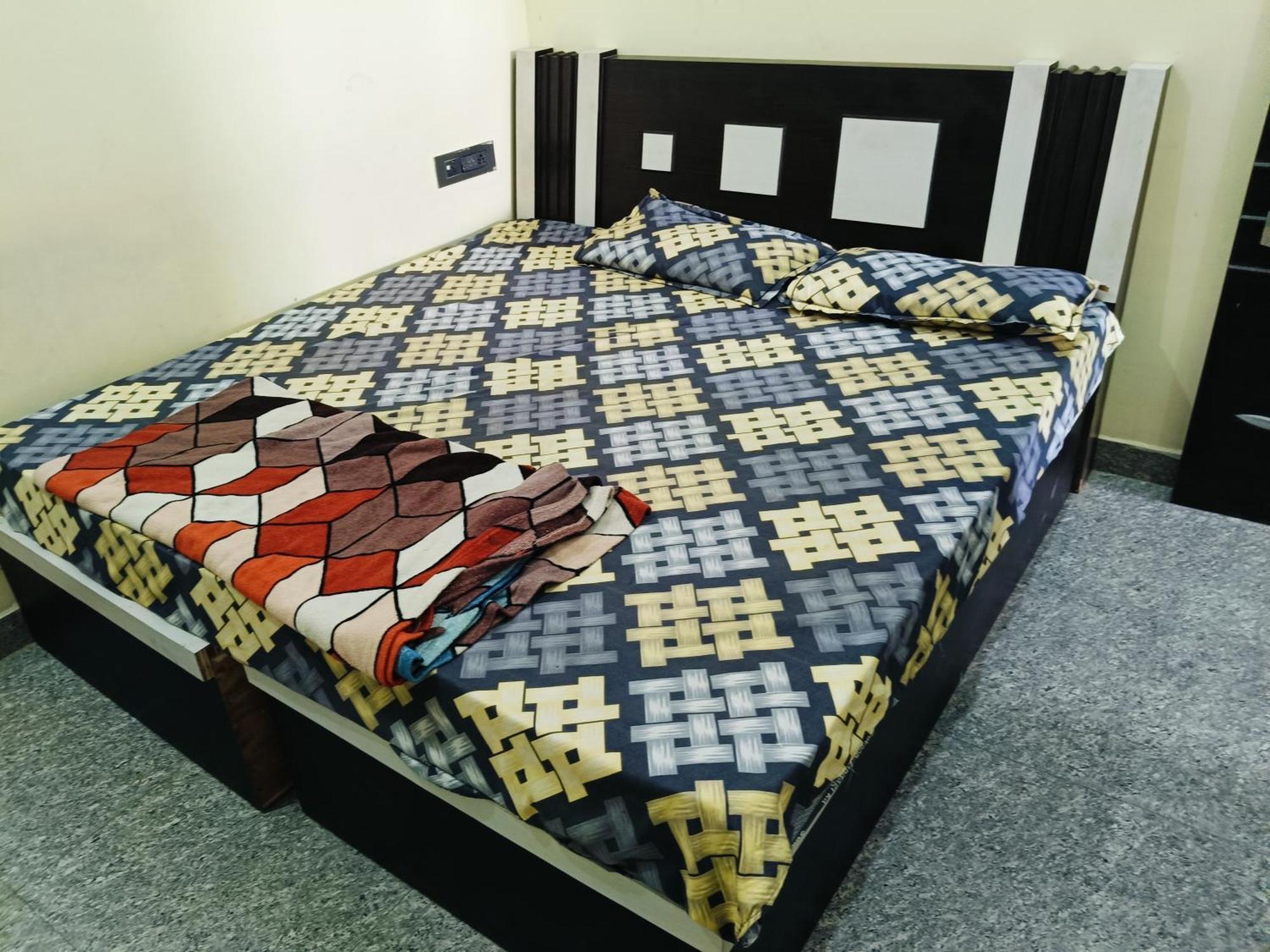 Jai Hanuman Guest House Palsana  外观 照片